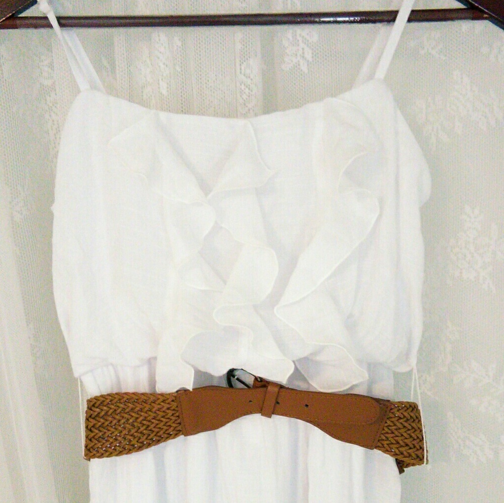 Nwot IZ Byer belted ruffle maxi dress